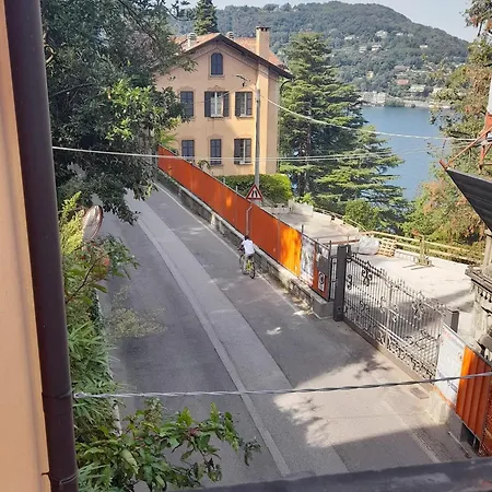 Blu Lake * Como
