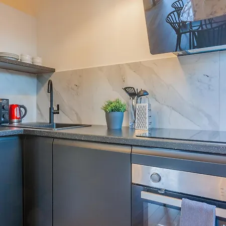 Blu Lake Apartment *